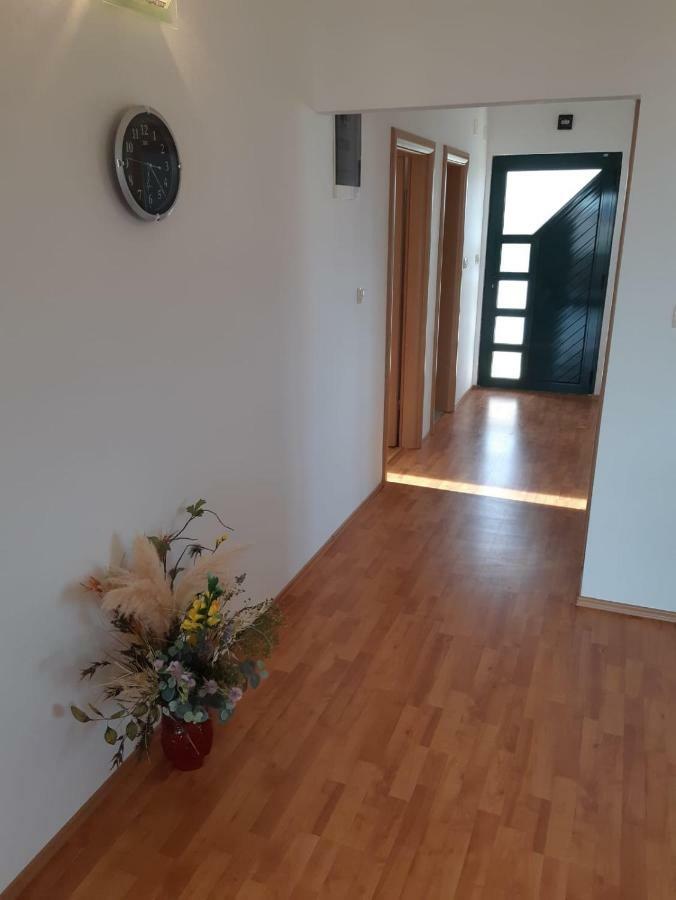 Apartments Skerlep Sevid Exterior photo